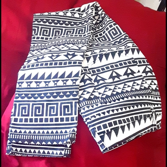 Pants - Picture 2 of 3